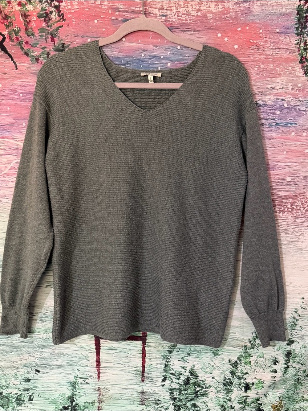 Classic V-Neck Lightweight Sweater - Gray
